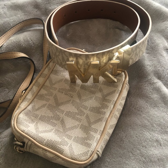 Michael kors purse and belt set - Picture 3 of 6